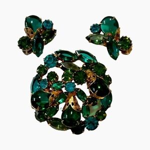 Pacific Opal and Emerald Colored Crystal and Cabochon Pin Brooch, Earrings set